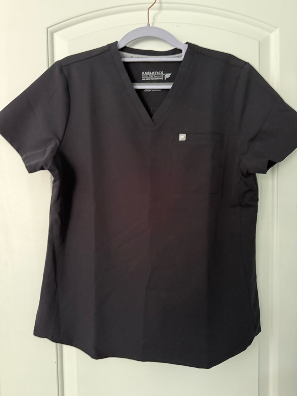 Fabletics Women’s Black V-Neck Scrub Top